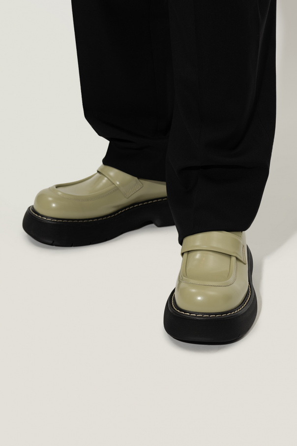 靴 bottega veneta swell loafer Bottega Veneta: Black Swell Loafers | SSENSE